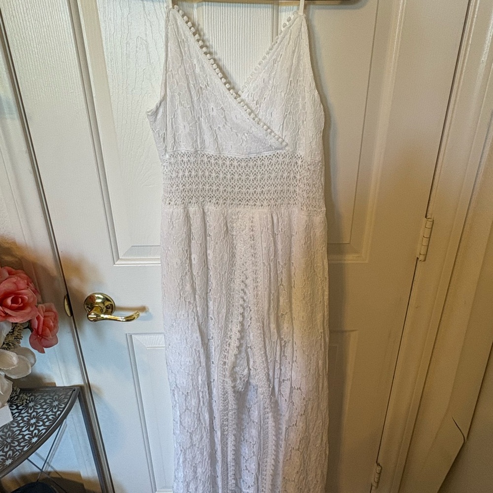 Elegant White Lace Women’s Jumpsuit